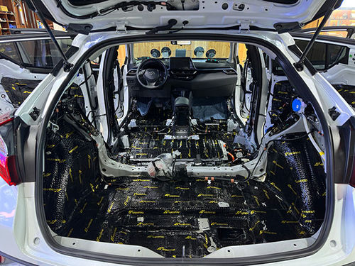 Neueste Unternehmenslösungen zu Toyota Yizawa Schalldämmung für das gesamte Fahrzeug
